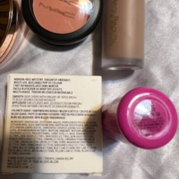 Luxury Almost New and NWT 8 Piece Blush & Bronzer Bundle - Picture 7 of 10